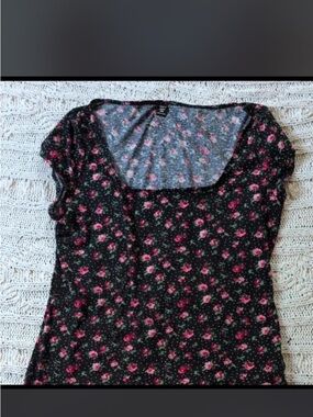 Black Floral Scoop Neck Women’s Top